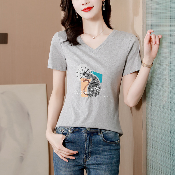 RM5318#夏季新款刺绣重工纯棉V领短袖T恤女设计感小众ins潮上衣