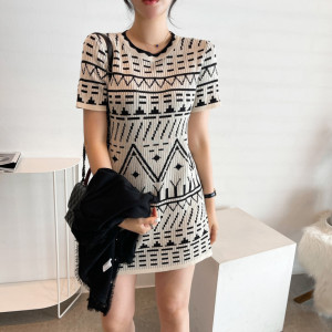 PS18466# 夏韩国几何短袖连衣裙薄款冰丝针织裙设计感显瘦连衣裙 服装批发女装直播货源
