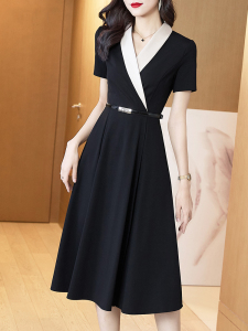 RM5881#黑色V领赫本风连衣裙女 夏季新款收腰显瘦复古气质小黑裙长裙