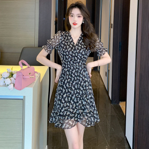 RM21991#夏鱼尾修身气质小个子碎花烫金修身连衣裙带胸针
