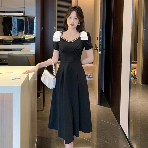 Bowknot dress with square neck and slim black skirt