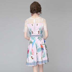 RM5518#欧美风女装定制粉色撞色印花拼接白色蕾丝圆领短袖收腰连衣裙