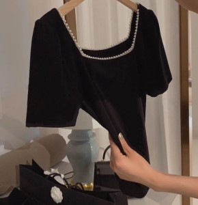 PS30809# 黑色短袖方领上衣女夏新款法式复古不规则短款精致本致全棉T恤潮 服装批发女装直播货源