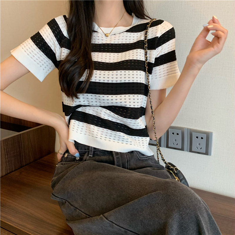 Real shooting, real price, design sense, minority, retro, hollow out, color contrast stripe, short sleeve sweater, short top, female