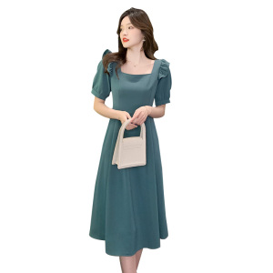 RM10812#绿色连衣裙女夏季女装2022年新款高级感设计小众短袖裙子法式长裙