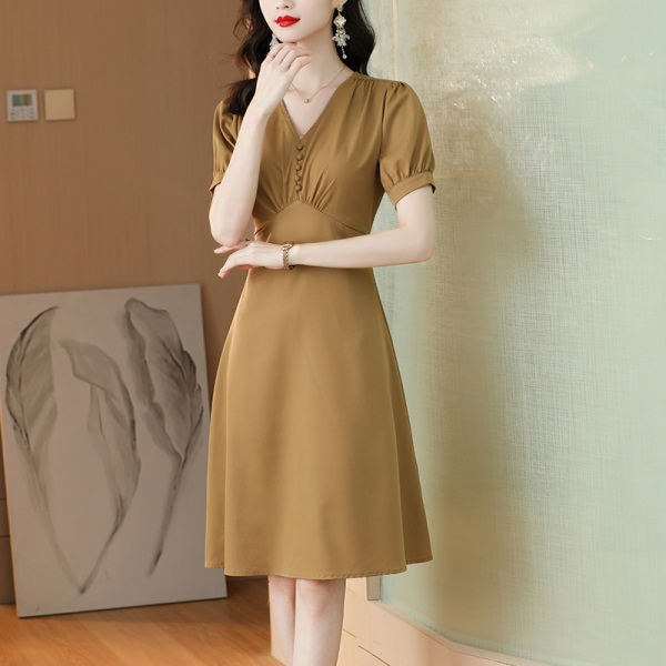 RM15440#夏季倪妮般的大美惊艳显白 进口醋酸料桔梗v领连衣裙