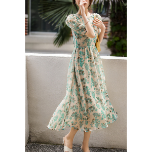 KM18015#夏日氛围 青绿潋滟~五分泡泡袖连衣裙