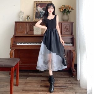 KM18511#夏季新款法式复古黑色连衣裙女修身显瘦赫本风印花吊带裙