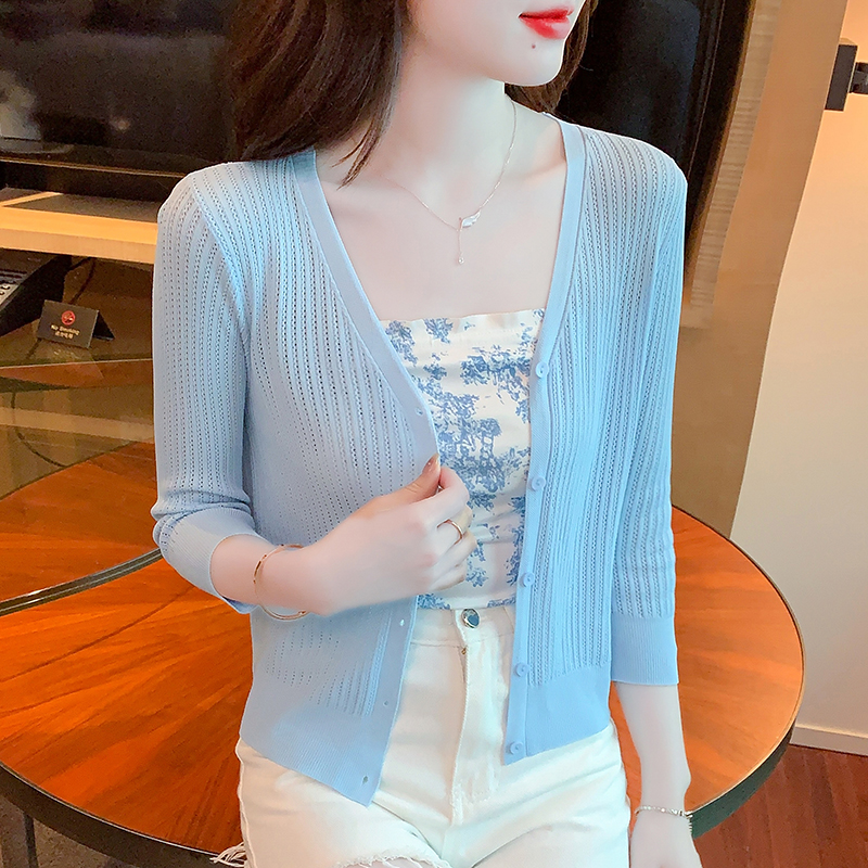 Already shipped 2024 spring and summer new Korean style three-quarter sleeve thin solid color slim v-neck knitted long-sleeved sun protection cardigan