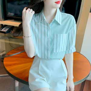 RM18819#休闲宽松上衣2023夏季新品时尚清爽绿竖条纹单排扣衬衫女