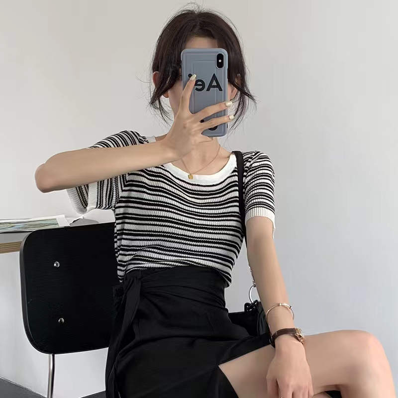  new Korean versatile slim simple striped sweater short sleeve top women