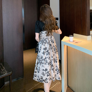 RM10687#夏季新款法式气质洋气宽松黑色短袖碎花吊带两件套连衣裙
