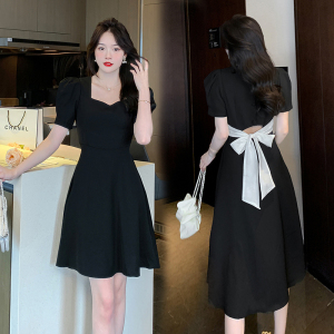 RM5258#夏新款方领泡泡袖心机露腰蝴蝶结连衣裙收腰A字裙