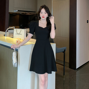 RM5258#夏新款方领泡泡袖心机露腰蝴蝶结连衣裙收腰A字裙