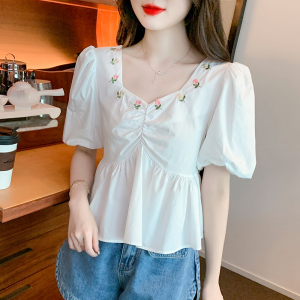 PS44733# 夏季新款韩版小清新方领设计感泡泡袖刺绣短袖衬衫 服装批发女装直播货源