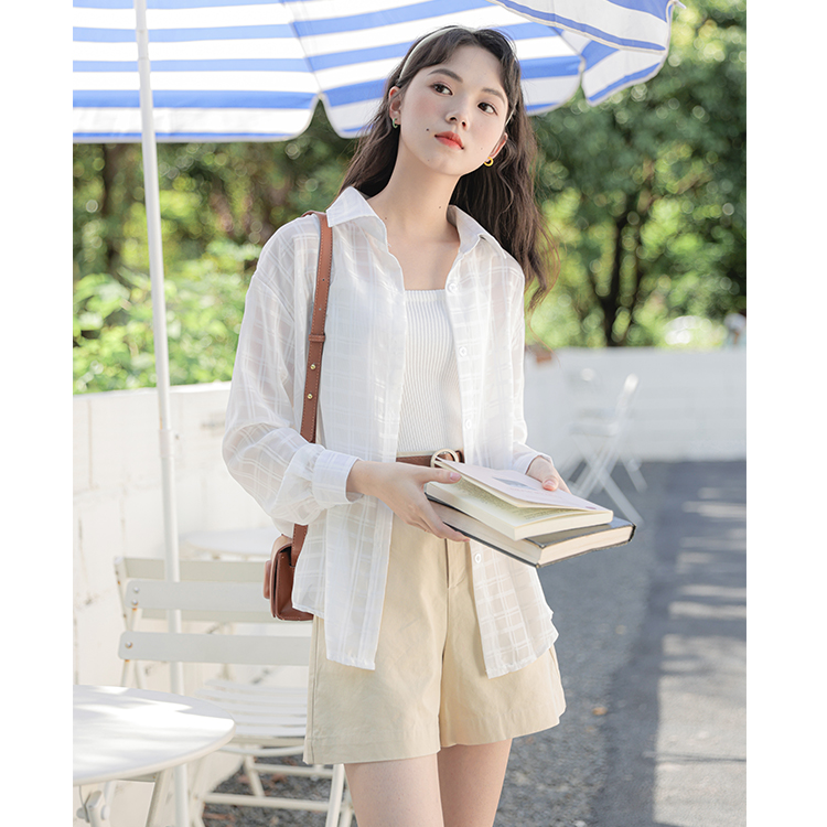 Real shot of white plaid shirt women's design niche early autumn new loose cardigan top jacket