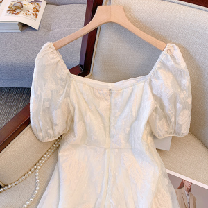 PS45189# 夏季方领连衣裙新款法式小个子温柔优雅复古白色修身蕾丝长裙 服装批发女装直播货源