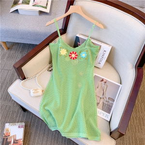 TR15835# 吊带连衣裙夏季新款设计感法式绿色纯欲风气质高级感女 服装批发女装服饰货源