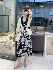 PS43495# 夏季新款性感吊带印花连衣裙+小西装上衣两件套装 服装批发女装直播货源