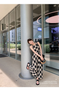 PS51529# 韩版气质挂脖露背格子连衣裙女 夏季新款小众高腰显瘦流苏长裙
