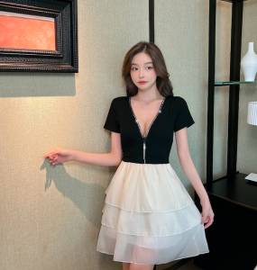 V-Neck Cake Skirt Slim Korean French Sweetness Premium Dress