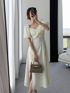 TR19375# 白色连衣裙夏季新款方领泡泡袖气质女神范开叉长裙 服装批发女装服饰货源