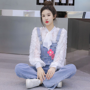 KM20448#韩版粉色刺绣牛仔背带裤 +花边雪纺泡泡袖上衣套装