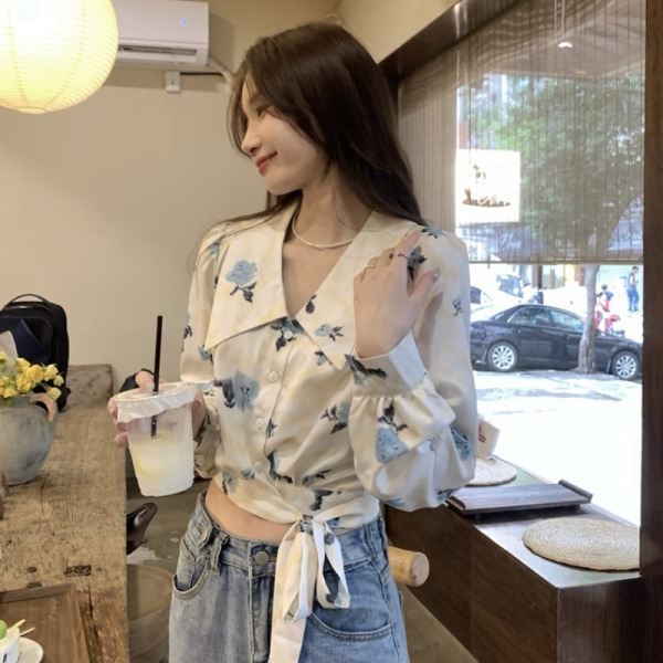 KM20946#韩版早秋短款法式复古衬衫女设计感别致绑带碎花上衣