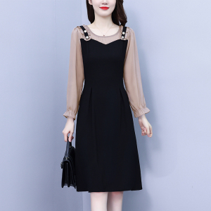 KM21562#大码背带裙2022新款秋装女气质黑色假两件显瘦遮肉法式连衣裙