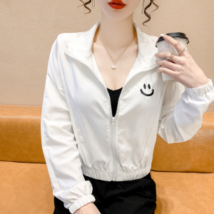 KM22107#韩版设计感小个子时尚百搭短款纯色刺绣笑脸长袖