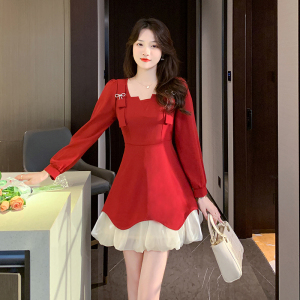 KM28387#新款设计感法式方领蝴蝶结红色连衣裙小个子显瘦裙