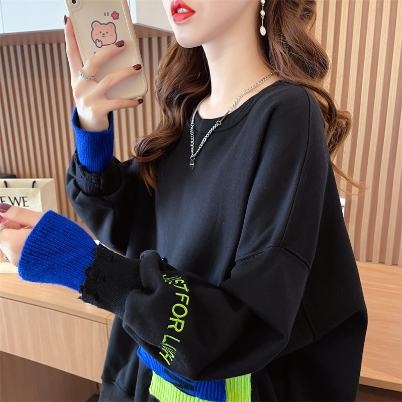 Actual shot of spring Korean style loose round neck knitted patch pocket mid-length large size thin sweatshirt for women