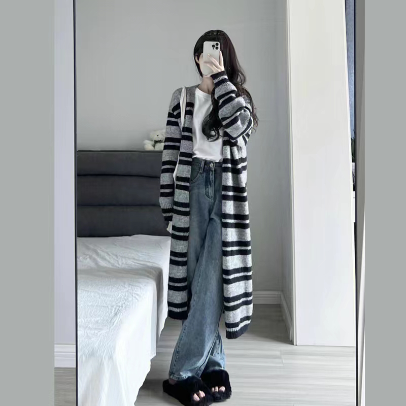 Autumn and winter large size contrasting striped mid-length sweater jacket for women gentle wind soft waxy knitted cardigan top