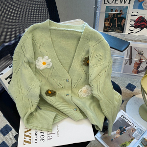 KM26563#新款简约设计感小众V领针织开衫短款绿色花朵毛衣女外套