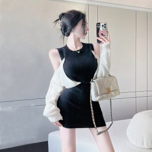 PS62853#  女装气质高级感时尚黑白拼色修身包臀毛衣连衣裙 服装批发女装服饰货源
