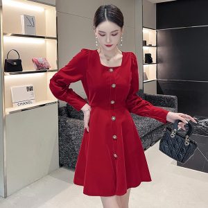 RM21541#高贵洋气金丝绒方领连衣裙女秋冬小个子收腰显瘦红色中长款打底裙