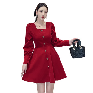 RM21541#高贵洋气金丝绒方领连衣裙女秋冬小个子收腰显瘦红色中长款打底裙