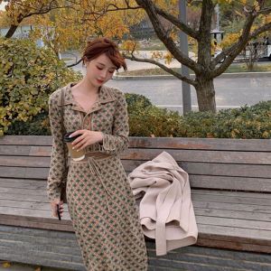 KM24302#秋装新款高级感长裙法式复古赫本风气质长袖针织连衣裙子女