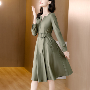 RM23701#长袖V领连衣裙女2023秋季新款修身气质裙子法式优雅通勤长裙