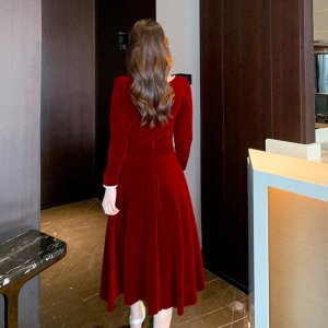 KM27044#敬酒服新娘2022酒红色平时可穿订婚连衣裙长袖丝绒设计感回门礼服