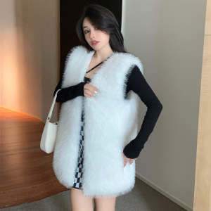 Real shot of new style raccoon dog fur shoulder fur vest women's medium long vest fox fur coat in autumn and winter of 2