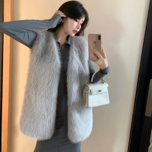 Real shot of new style raccoon dog fur shoulder fur vest women's medium long vest fox fur coat in autumn and winter of 2