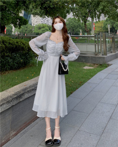 PS61632# 法式温柔风减龄显瘦方领喇叭袖连衣裙女秋季新款