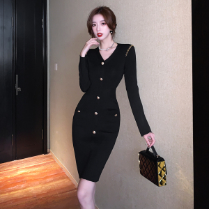 RM311#新款气质v领收腰连衣裙小个子时尚小黑裙女