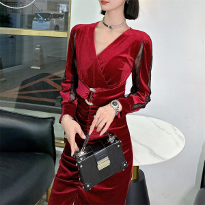 KM28399#新款高级感蕾丝拼接优质丝绒长袖修身褶皱连衣裙