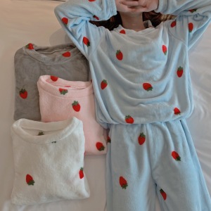 PS60614# 甜美可爱草莓珊瑚绒加厚保暖睡衣宽松外穿家居服两件套 服装批发女装服饰货源