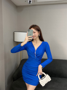 Slim and slim hip wrapped sexy bottomed dress
