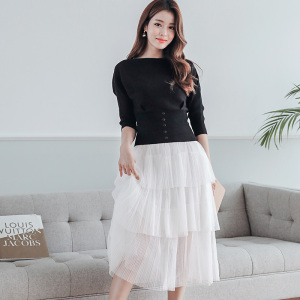 PS63636# 新款韩版蝙蝙蝠袖针织衫搭轻纱蛋糕层纱裙两件套 服装批发女装服饰货源