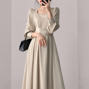 RM9931#方领连衣裙女新款高级感法式收腰显瘦温柔风长裙