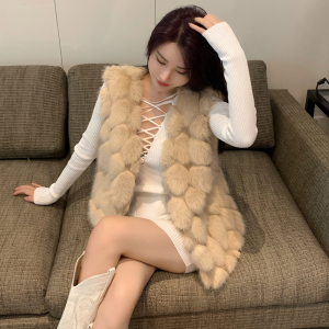 Real shot of 2022 autumn and winter new style imitation fox fur grass waistcoat camisole women's Korean style temperamen